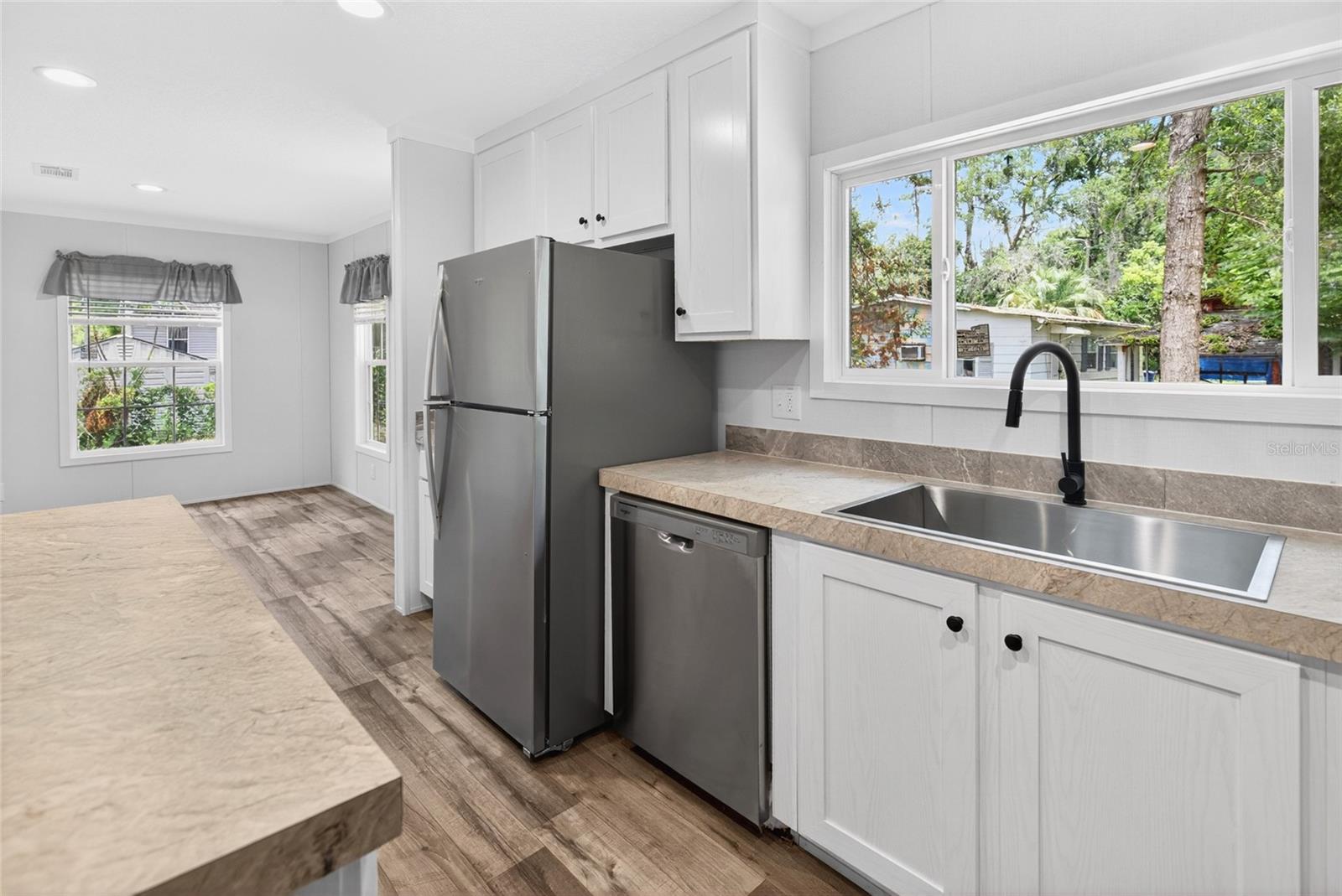 17475 Tavern Rd Property Photo 11