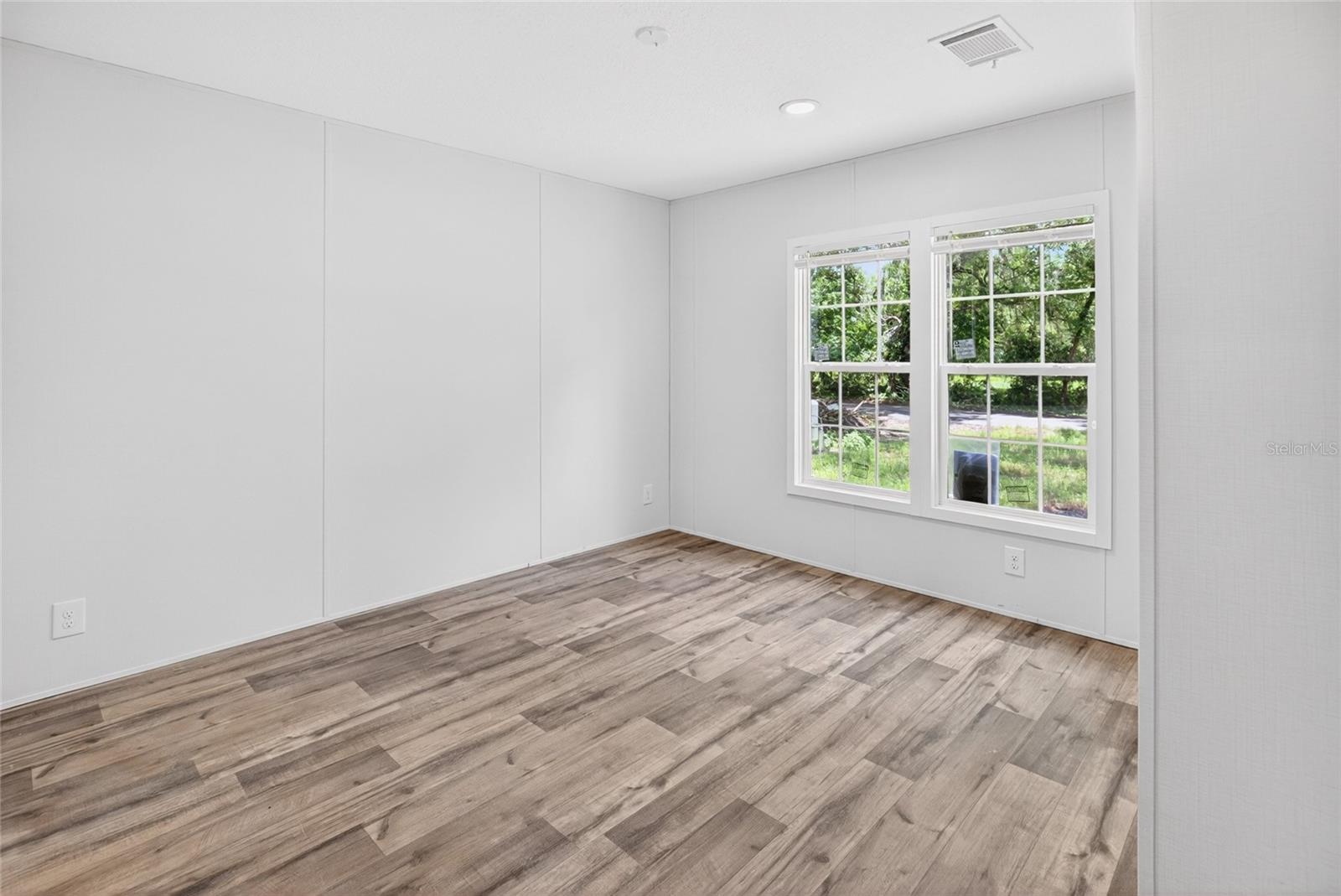 17475 Tavern Rd Property Photo 15