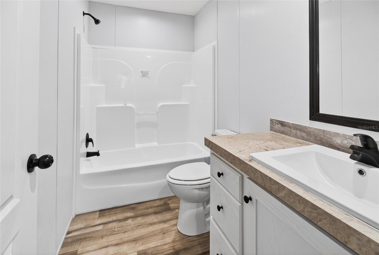 17475 Tavern Rd Property Photo 21
