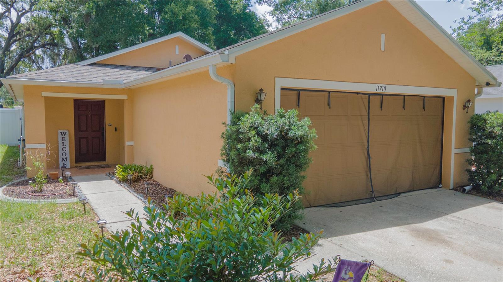 11910 Mango Groves Blvd Property Photo 3