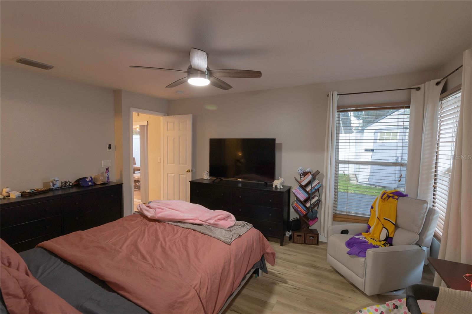 11910 Mango Groves Blvd Property Photo 16