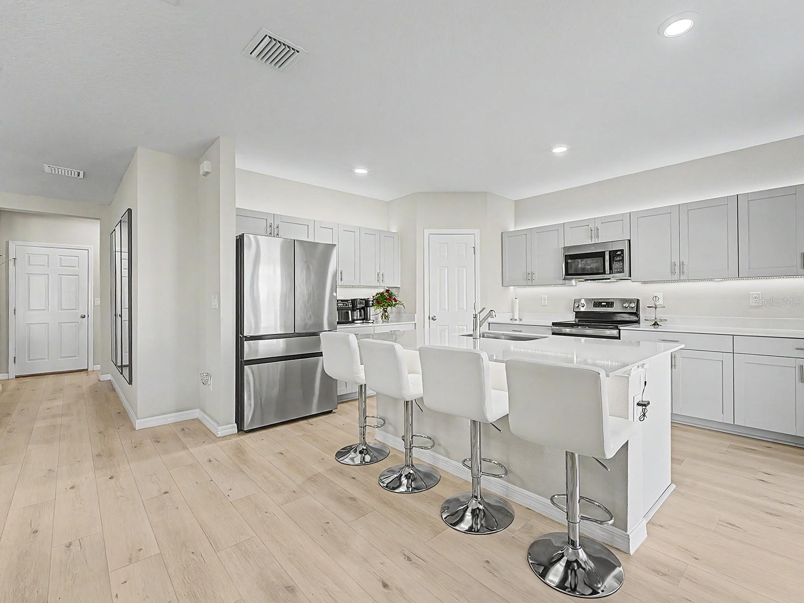 7587 Starflower Way Property Photo 12
