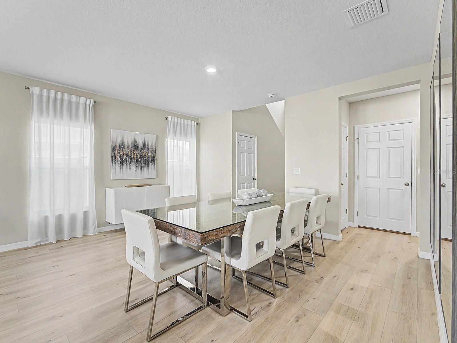 7587 Starflower Way Property Photo 14