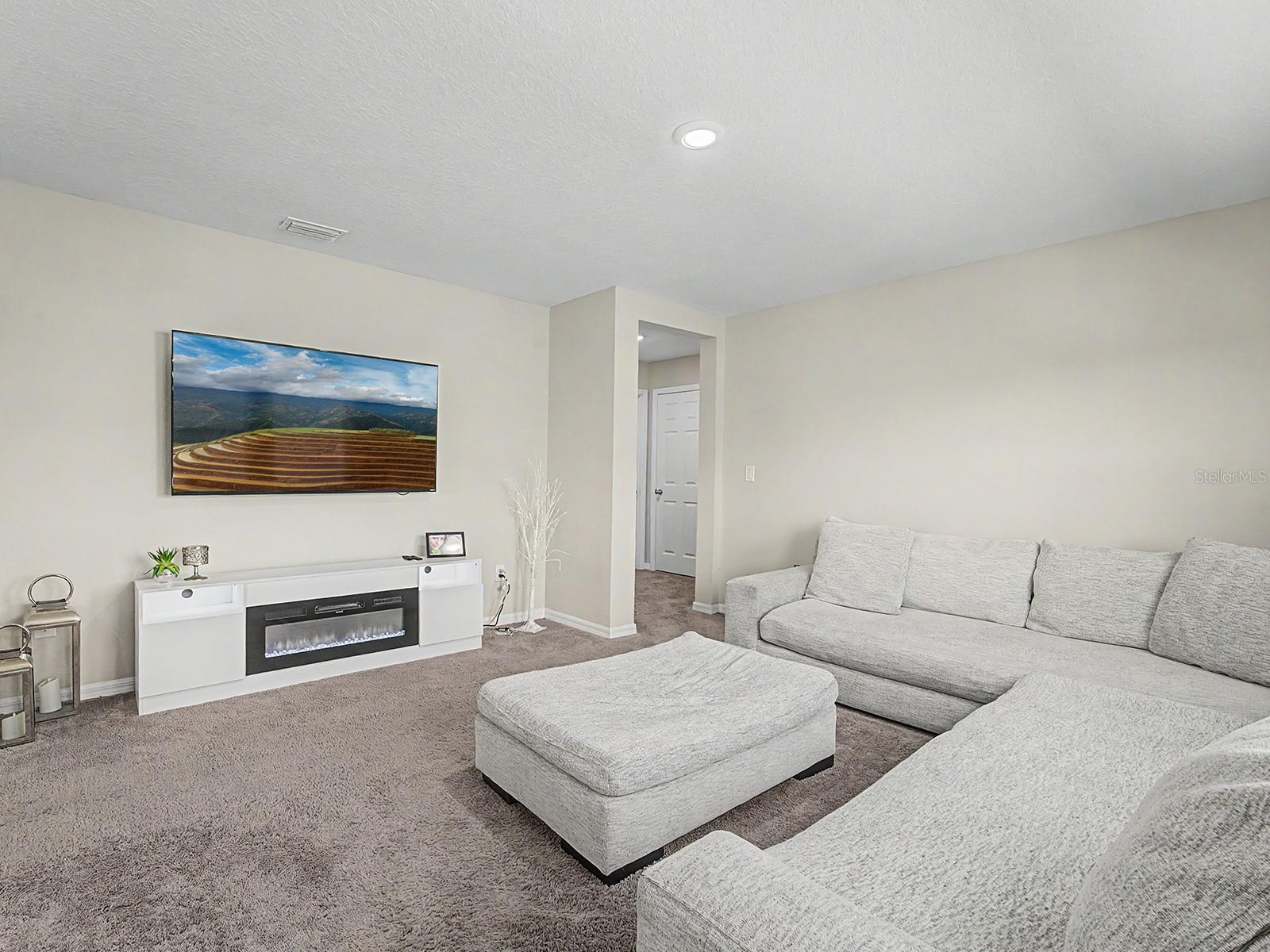 7587 Starflower Way Property Photo 18