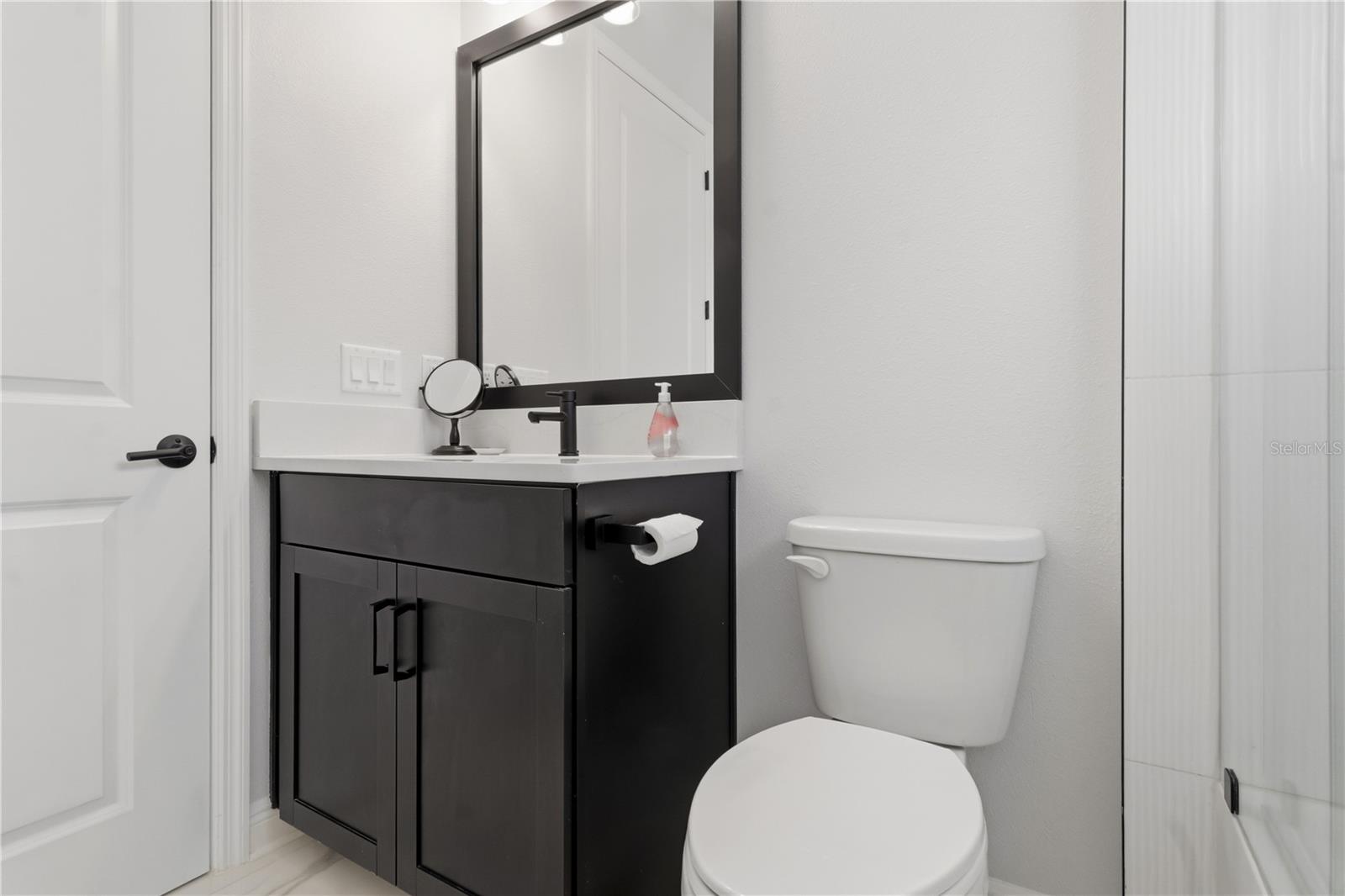 11008 Rustic Timber Loop Property Photo 12
