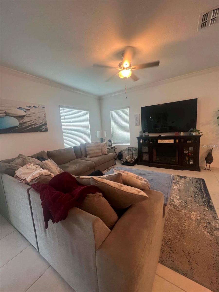 8845 Gallantree Pl Property Photo 3