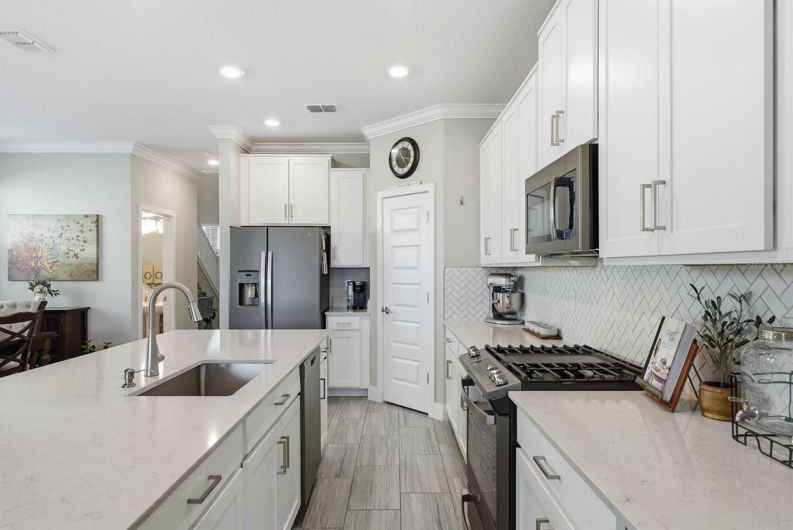 8683 Winning Fields Rd Property Photo 10