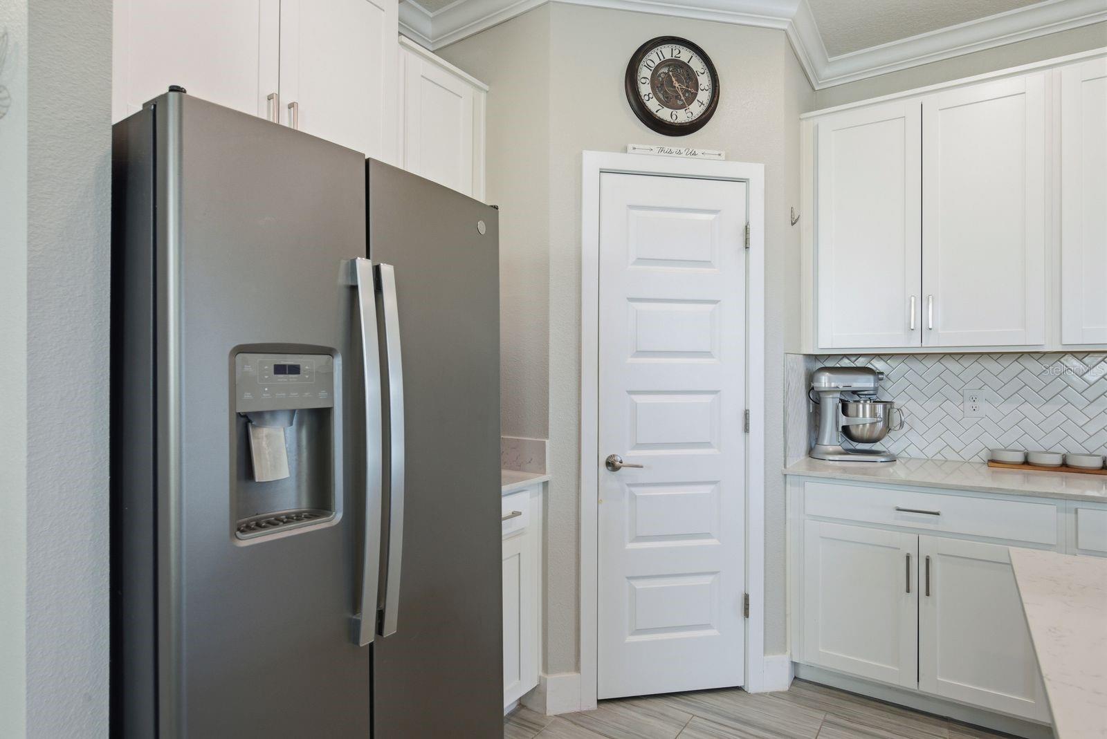 8683 Winning Fields Rd Property Photo 11