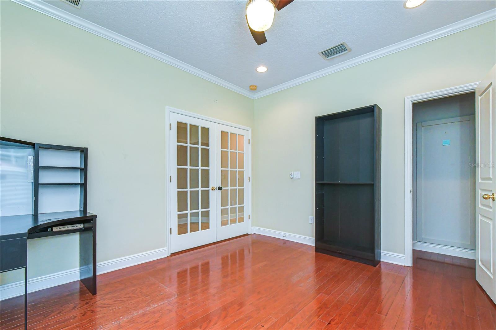 6135 Churchside Dr Property Photo 6