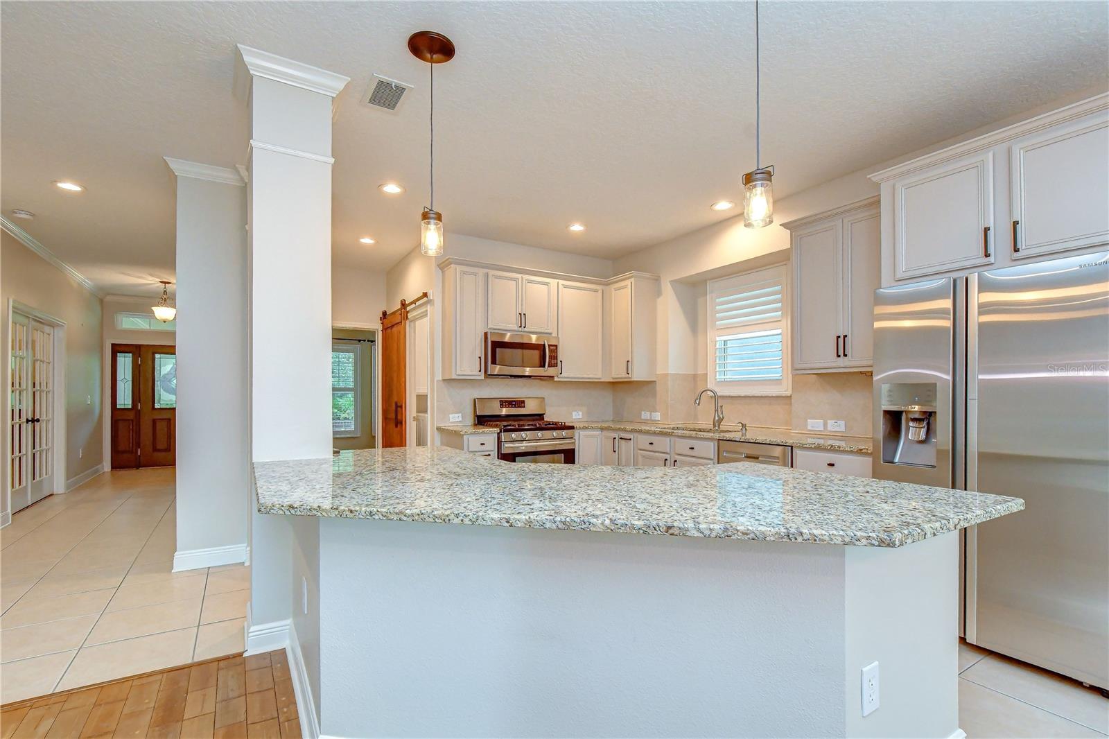 6135 Churchside Dr Property Photo 9