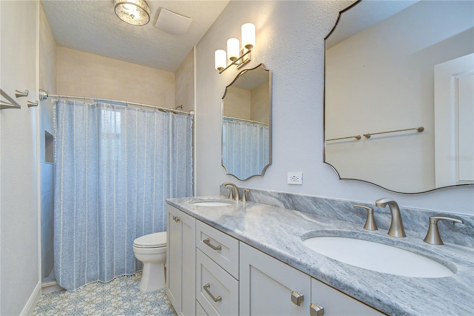 6135 Churchside Dr Property Photo 32