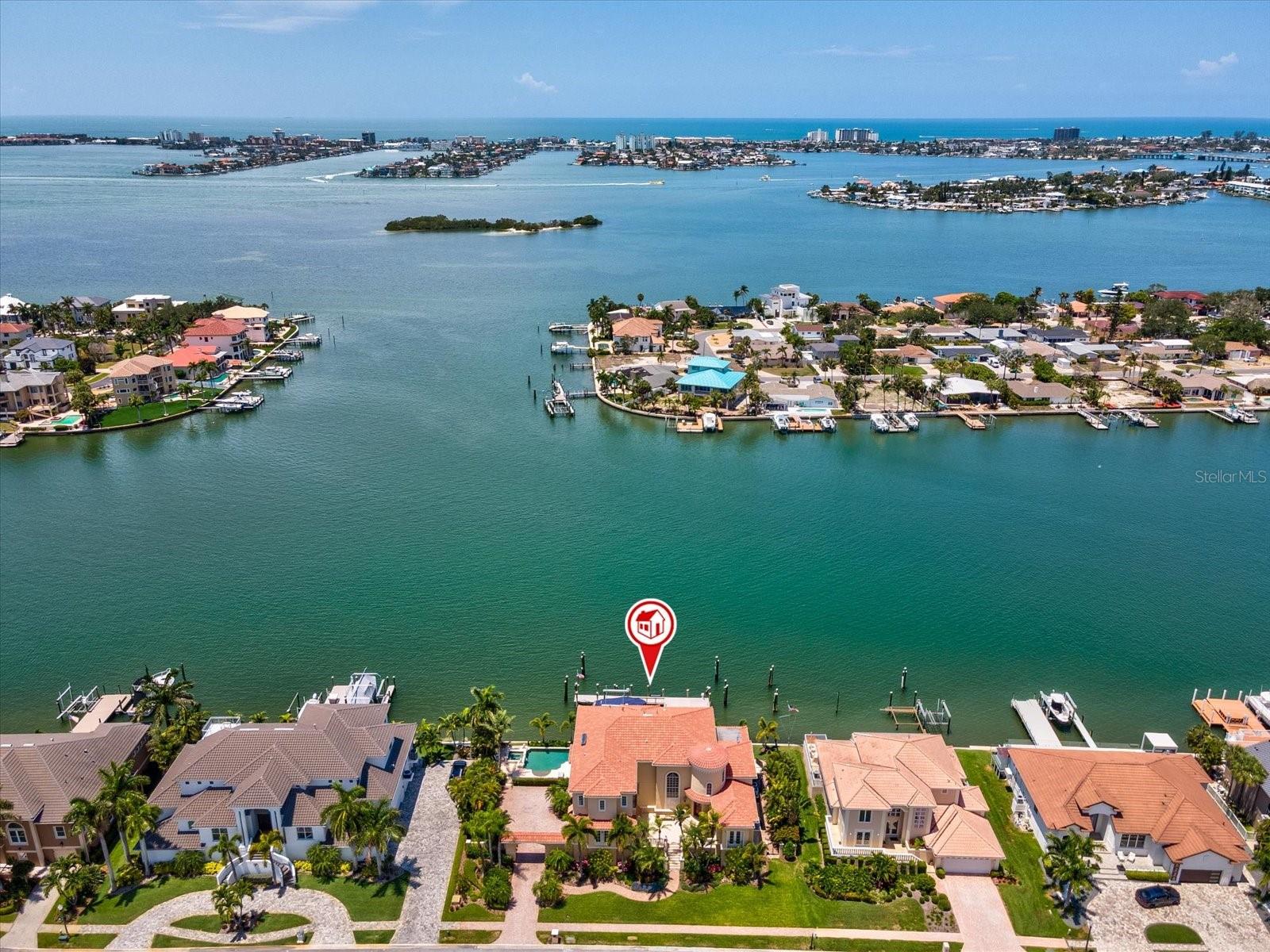 6224 Pasadena Point Blvd Property Photo 2