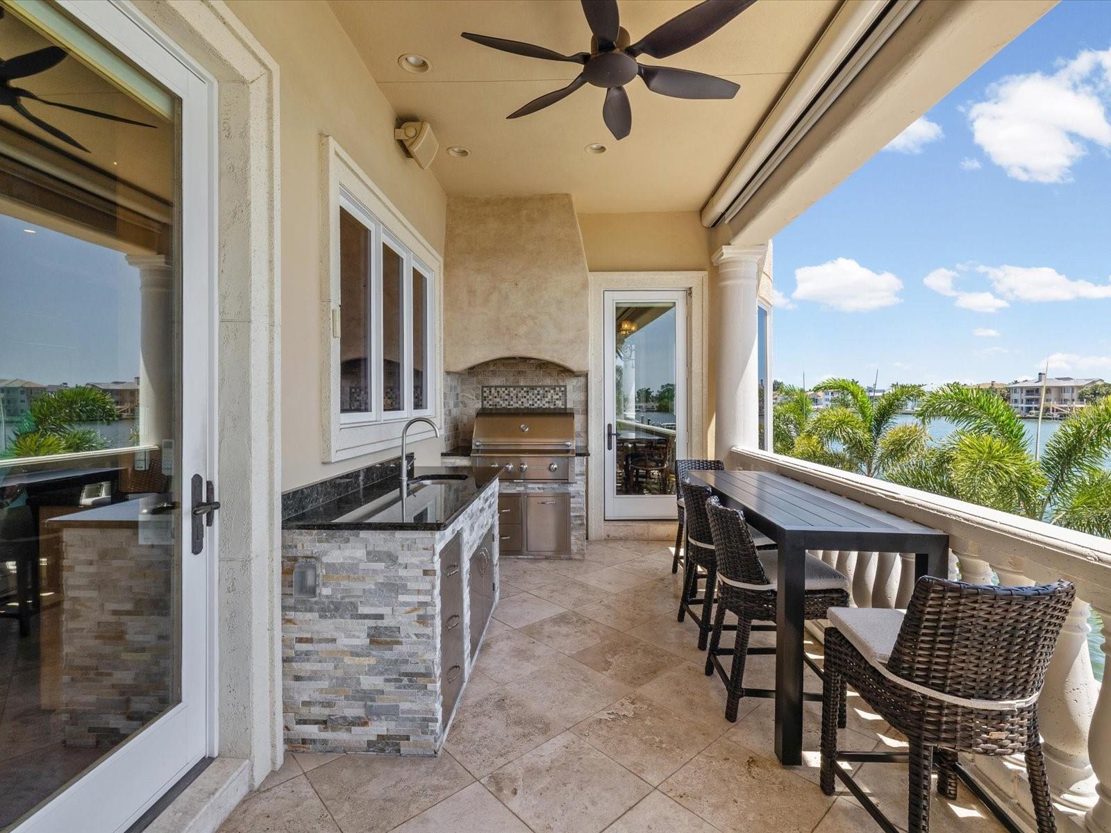 6224 Pasadena Point Blvd Property Photo 32