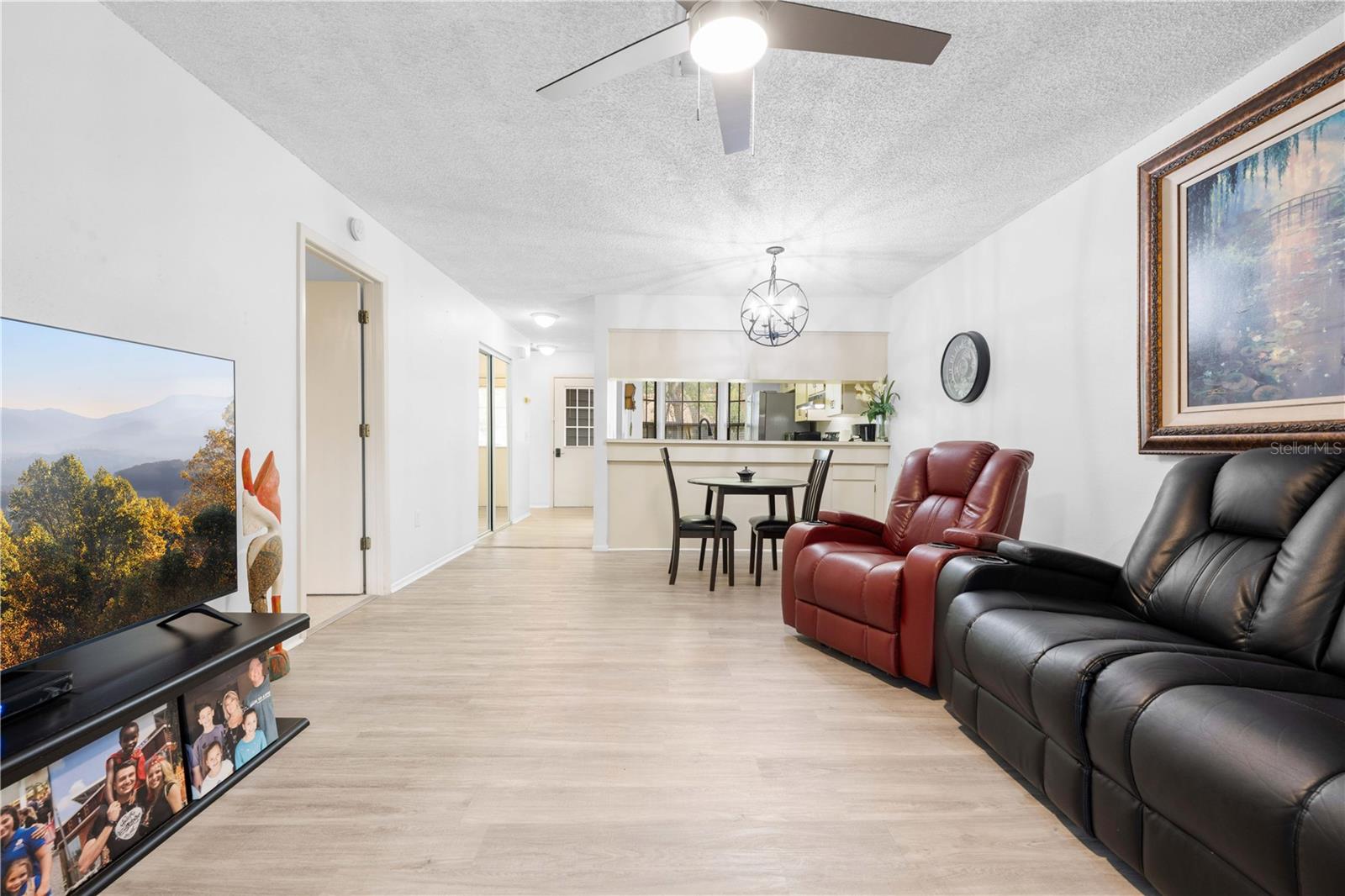 2139 Sea Pines Ct Property Photo 6