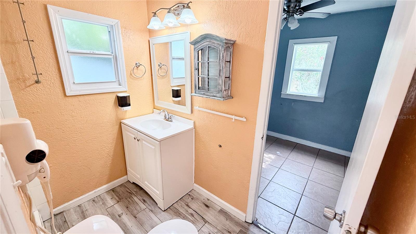 1016 Rosery Rd Nw Property Photo 12