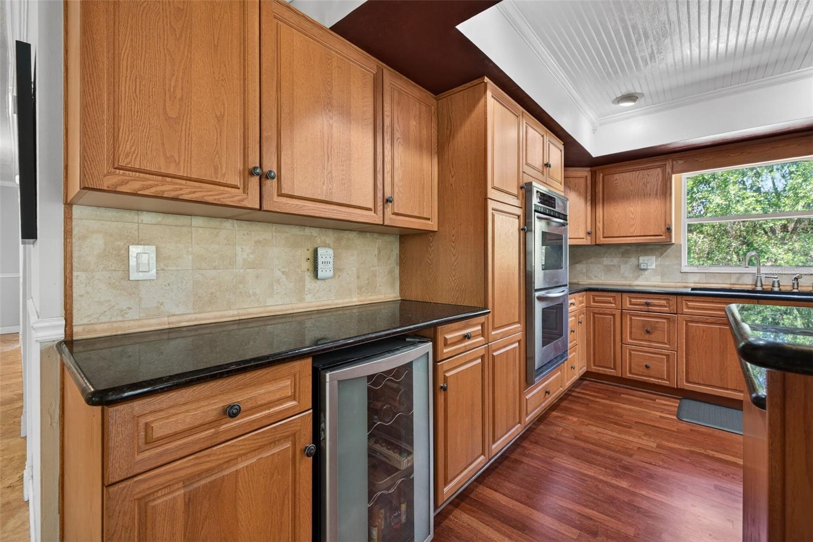 1007 State St E Property Photo 12