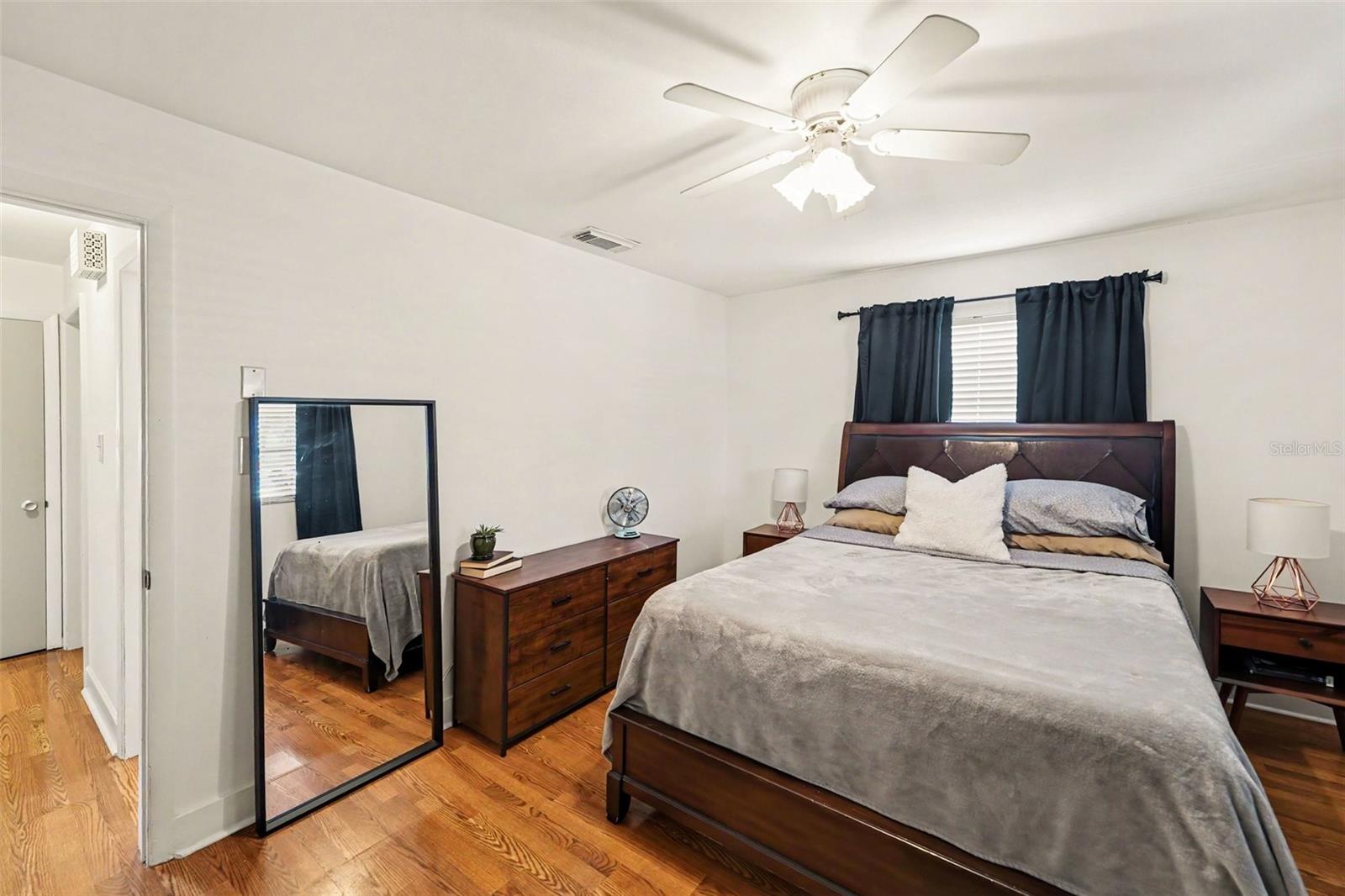 1251 Oakview Ave Property Photo 11