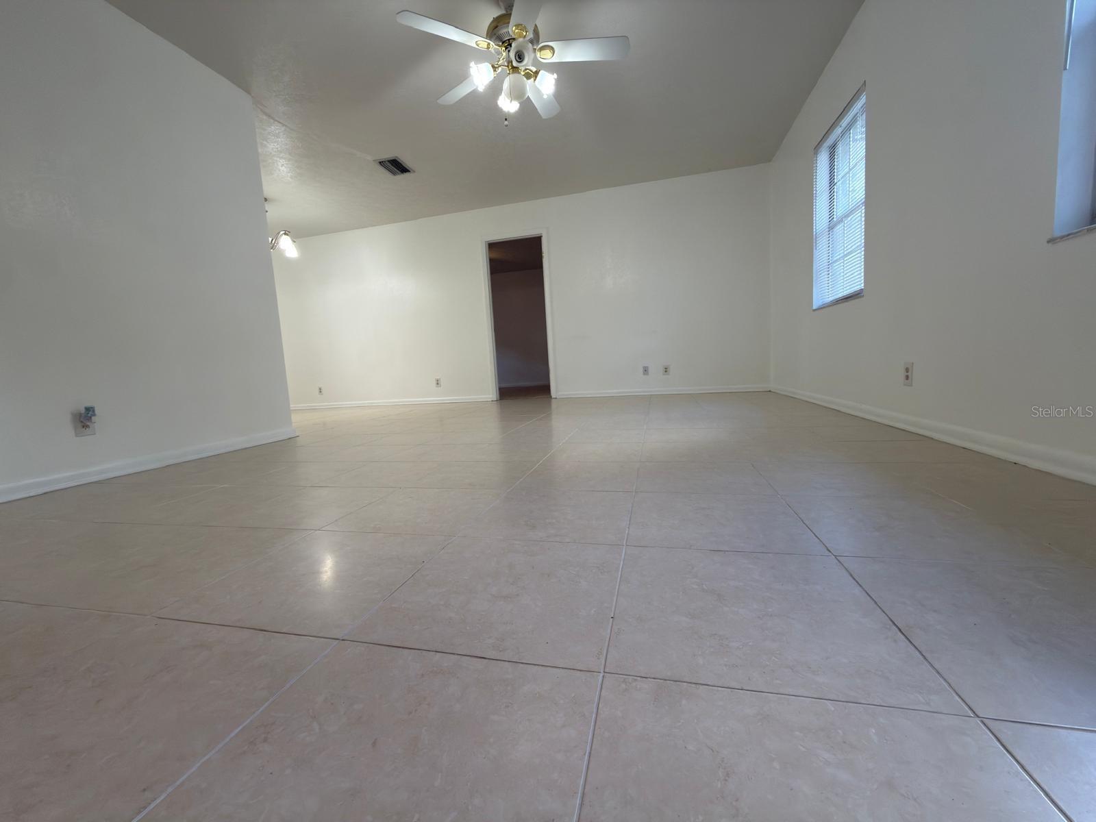2209 Boxwood Way Property Photo 2