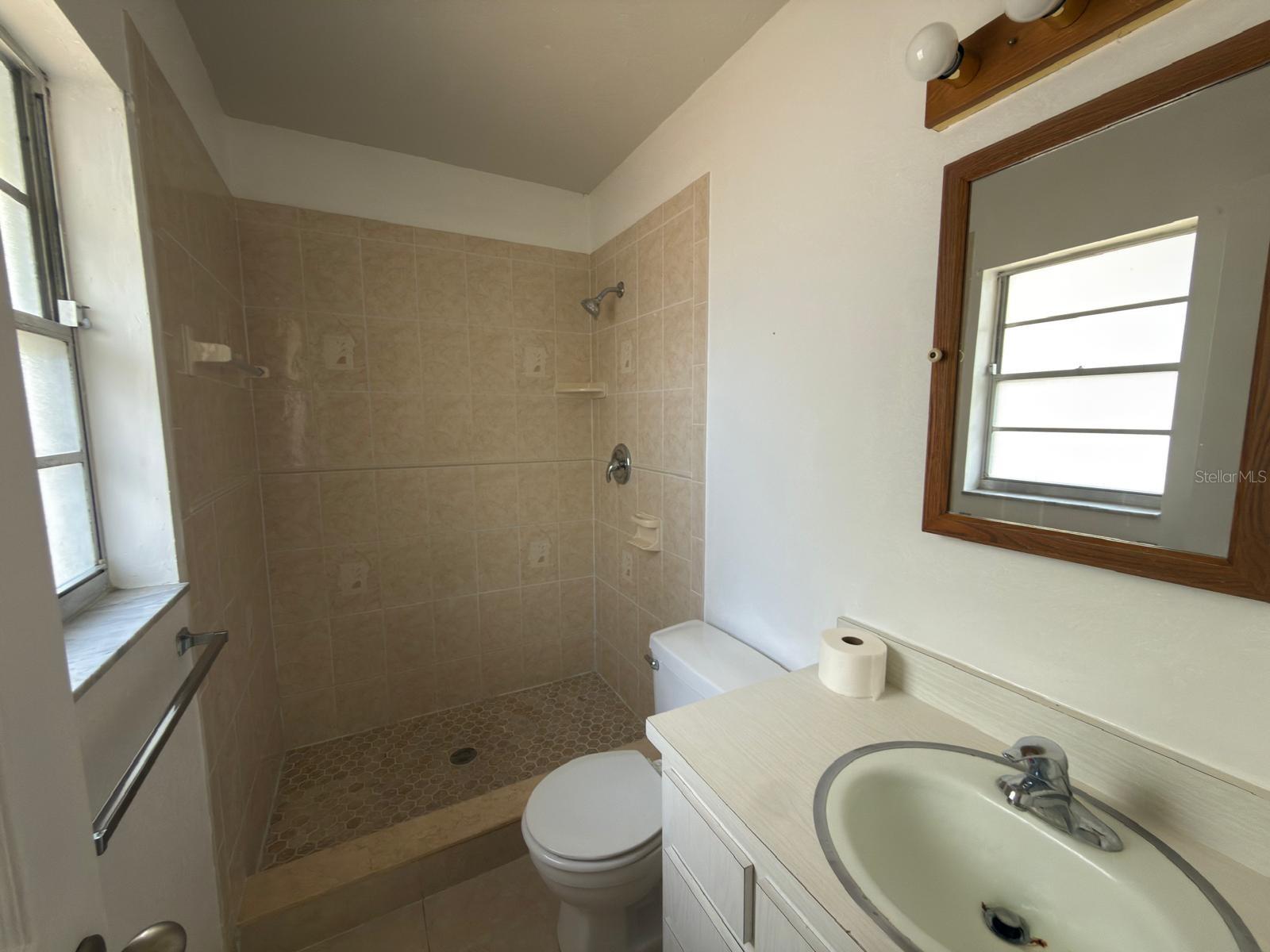 2209 Boxwood Way Property Photo 9