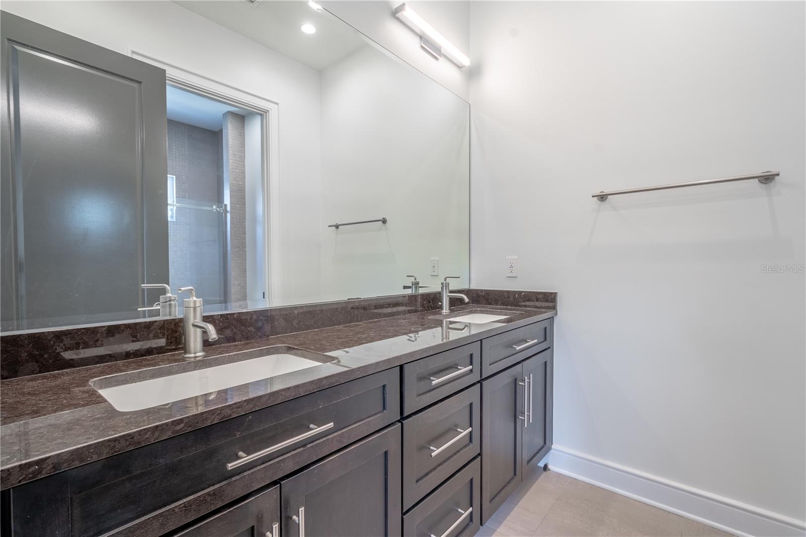 2711 W Trilby Ave Property Photo 28