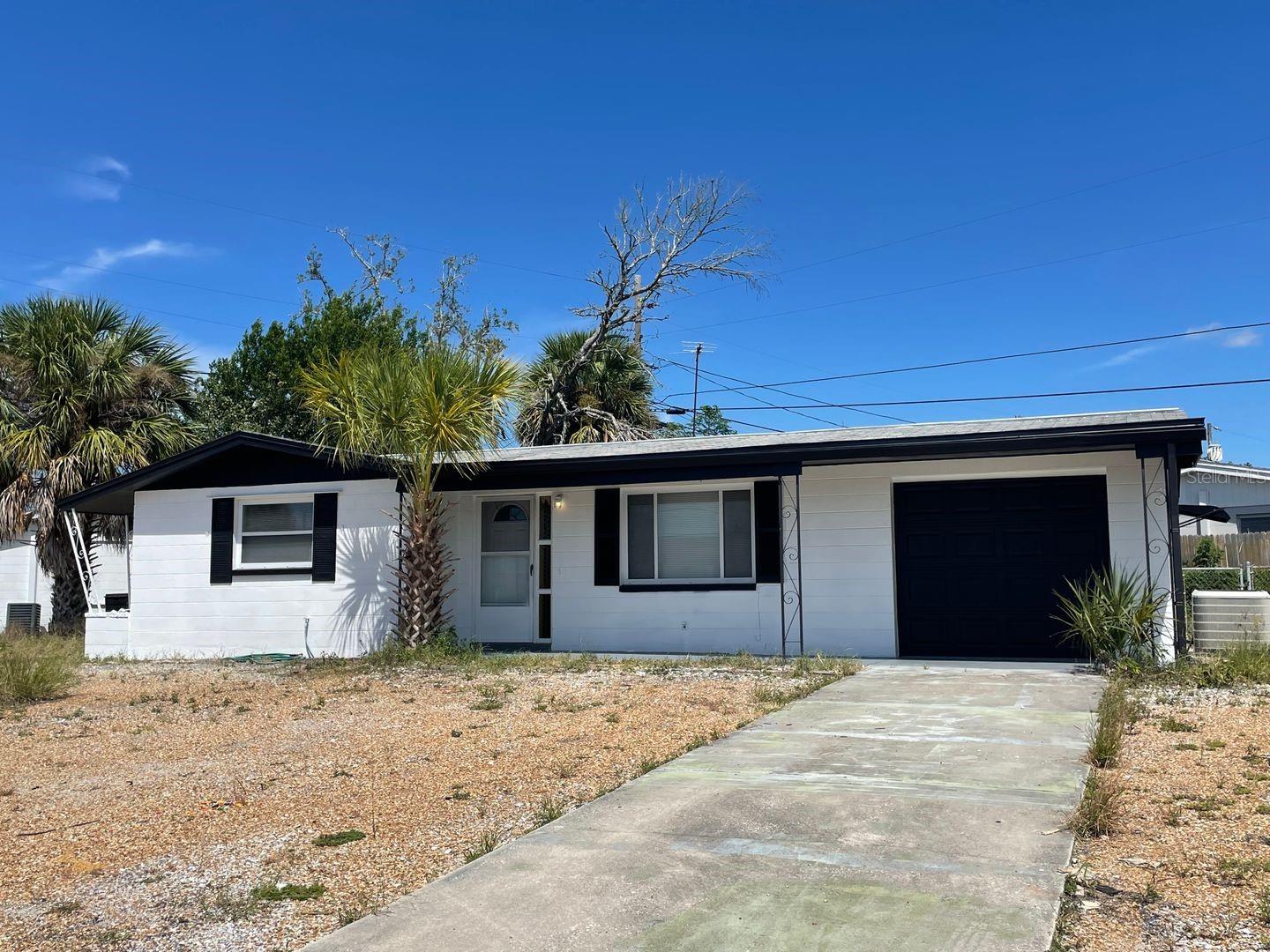 1130 Powersong St Property Photo 2