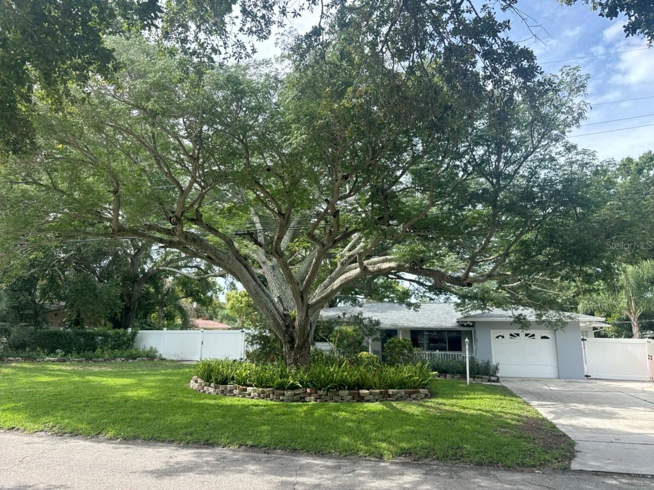 13824 83rd Pl Property Photo 2