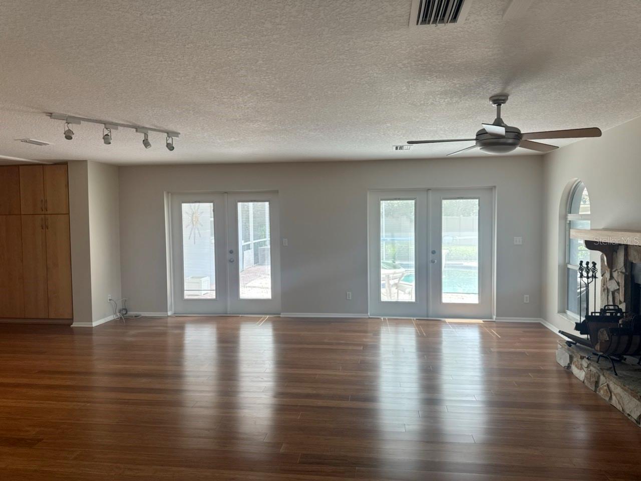 13824 83rd Pl Property Photo 3