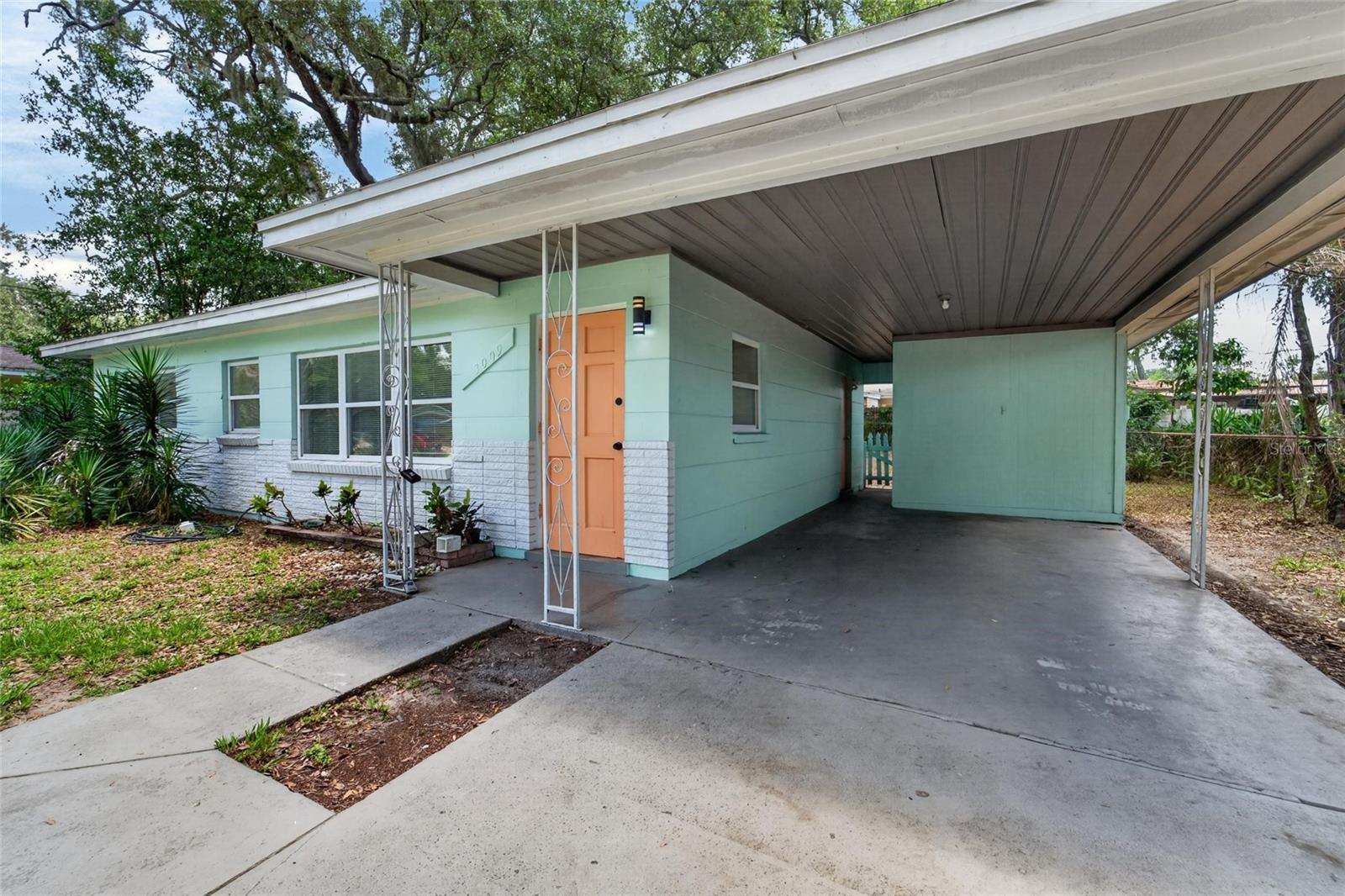 3009 E Fern St Property Photo 4
