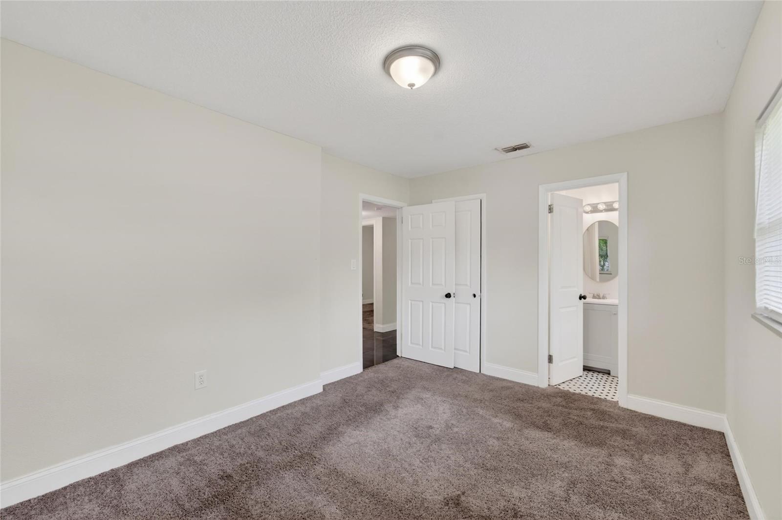 3009 E Fern St Property Photo 17