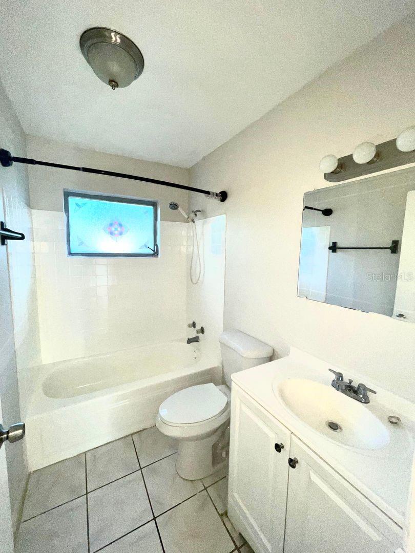 31 S Barbour St Property Photo 12