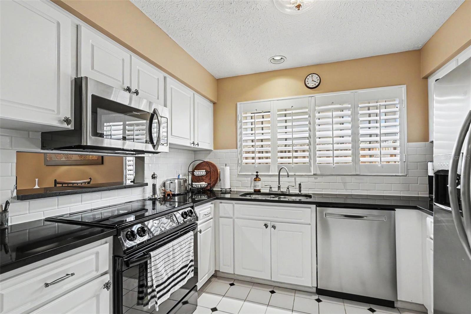3053 S Concordia Ave #a Property Photo 7