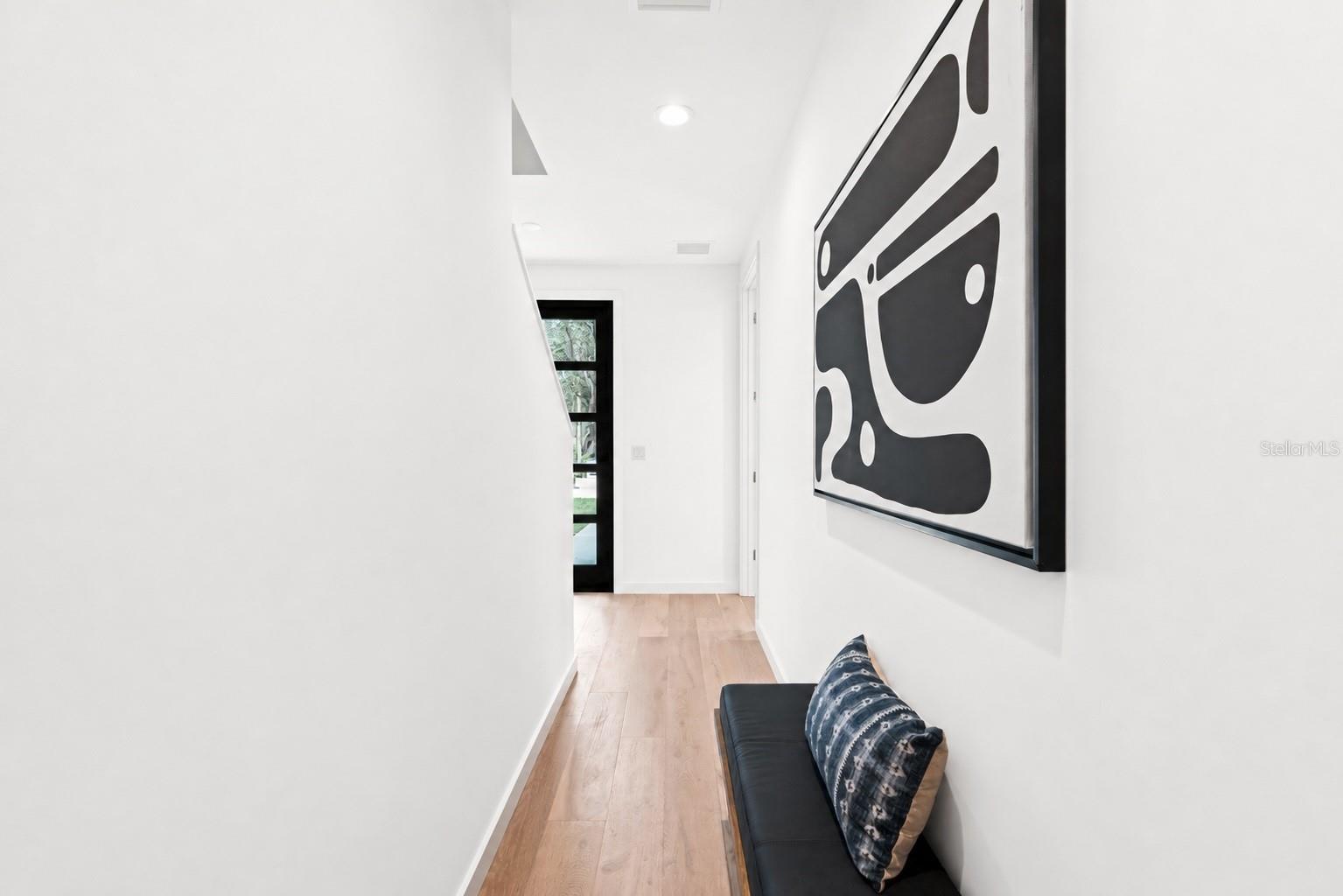 532 W Plaza Pl #3 Property Photo 3