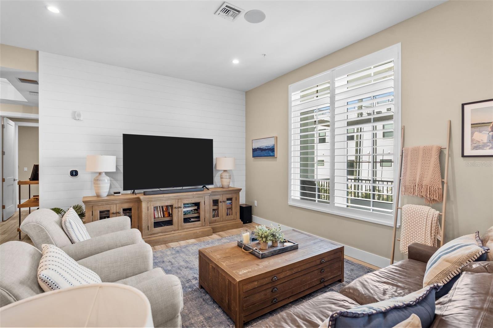 91 Davis Blvd #204 Property Photo 11