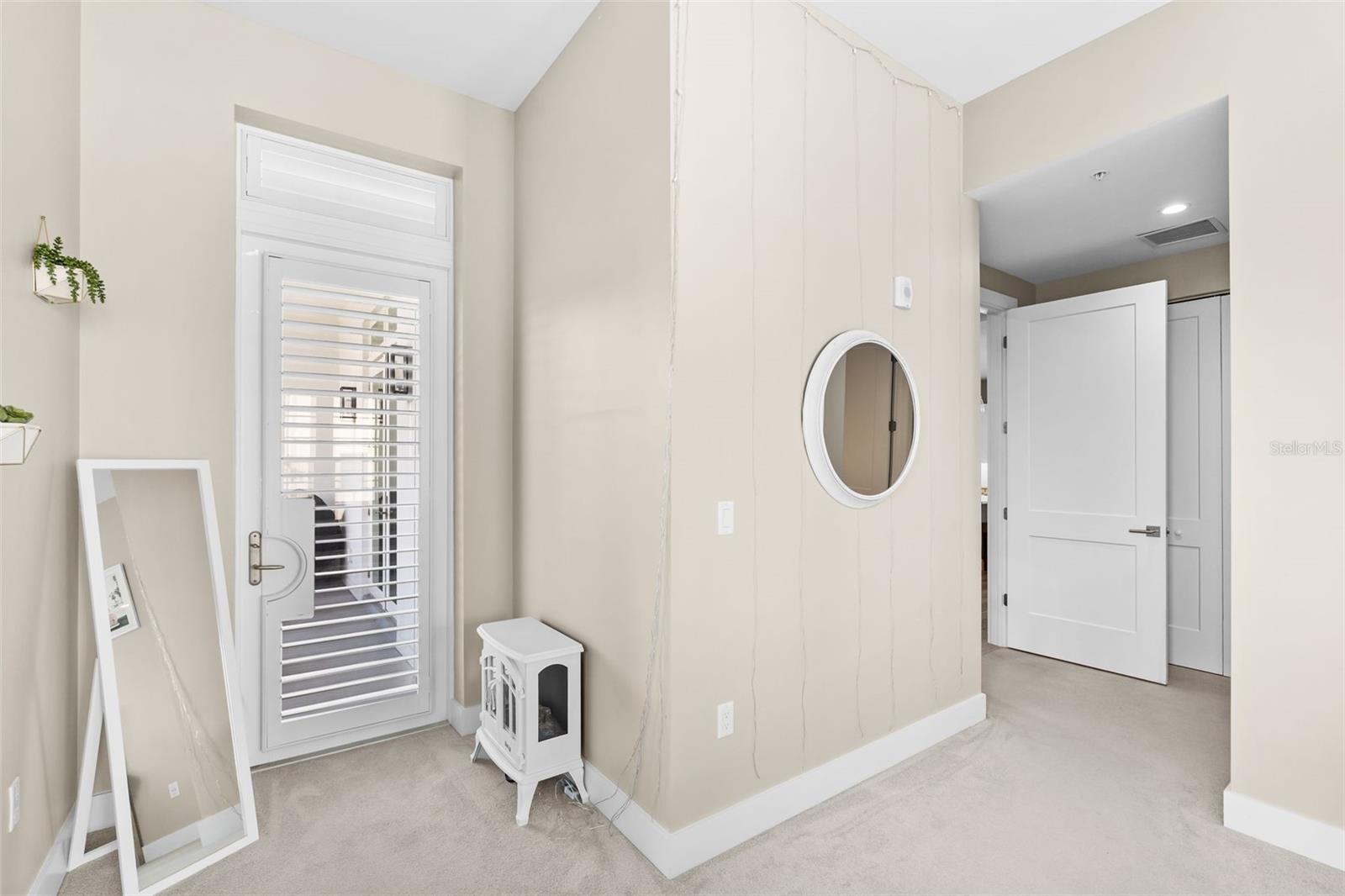 91 Davis Blvd #204 Property Photo 42