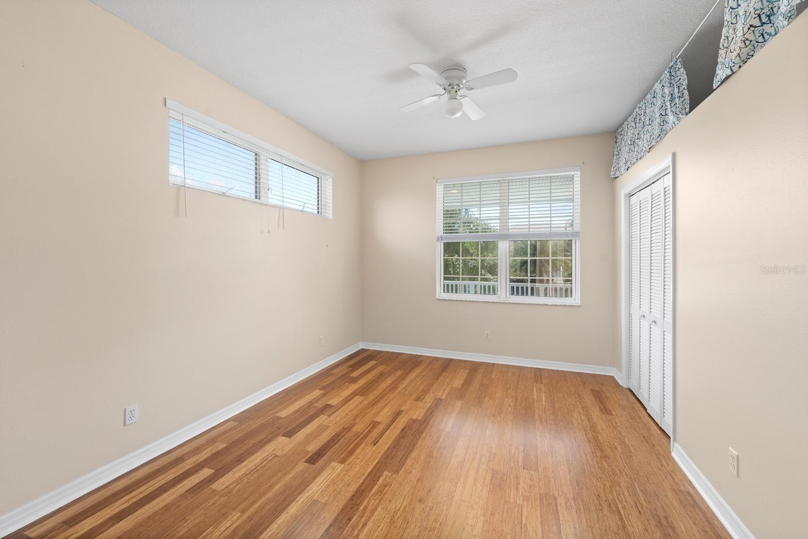921 Point Seaside Dr Property Photo 50