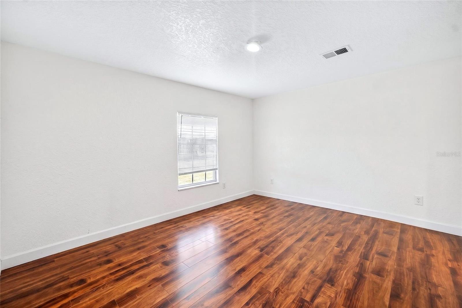 4162 Laughlin Rd Property Photo 24