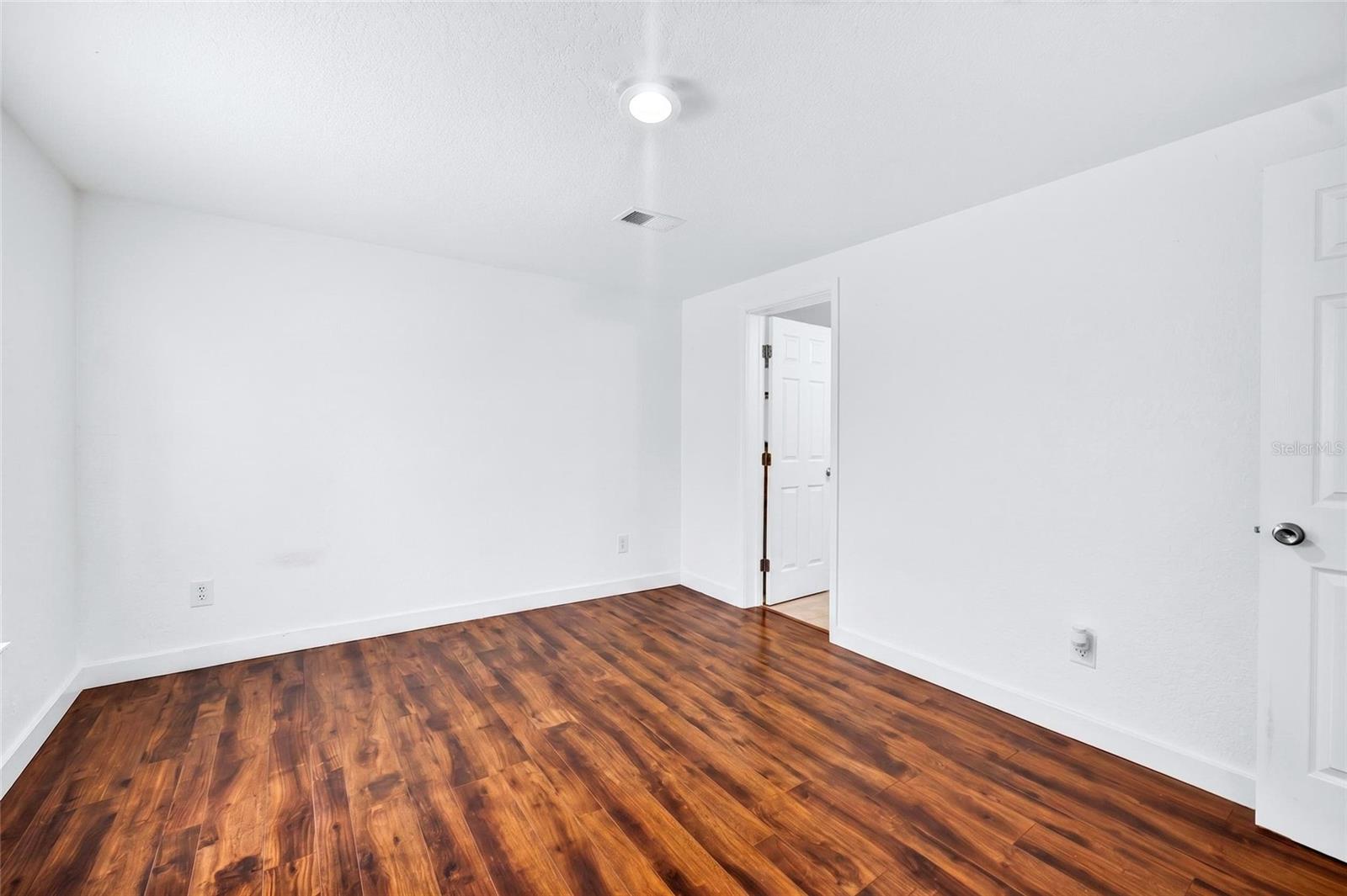 4162 Laughlin Rd Property Photo 26