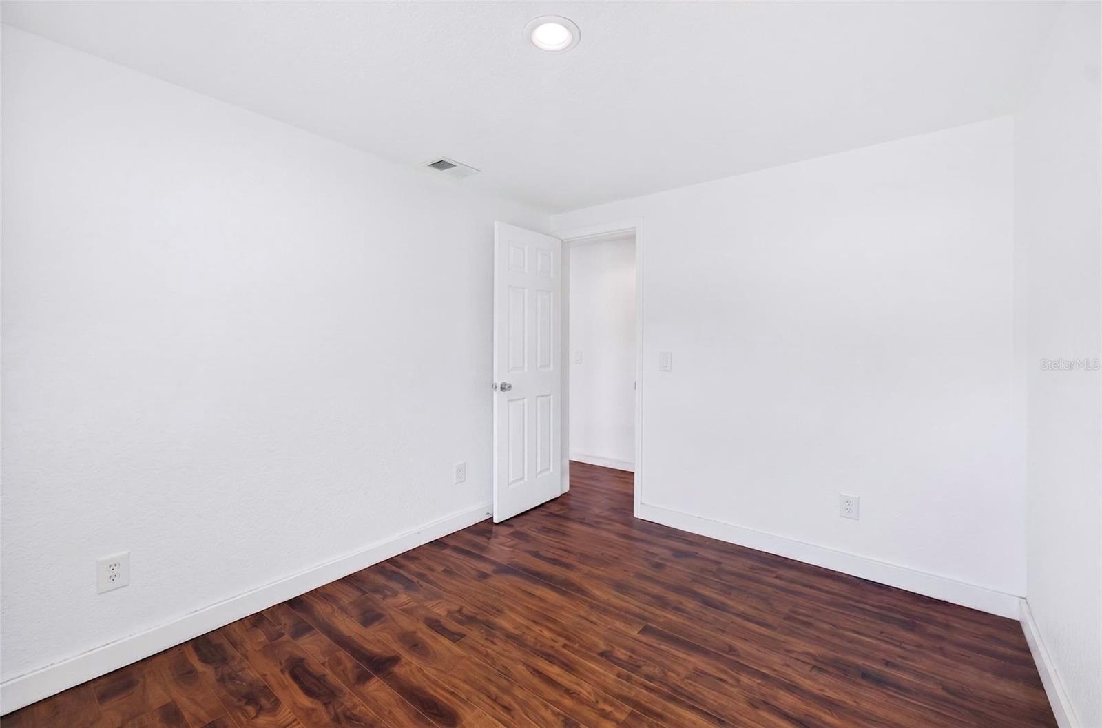 4162 Laughlin Rd Property Photo 30