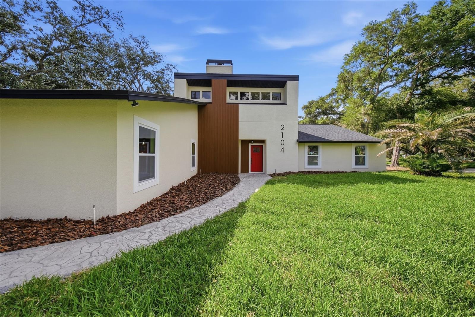 2104 Doefield Ct Property Photo 2
