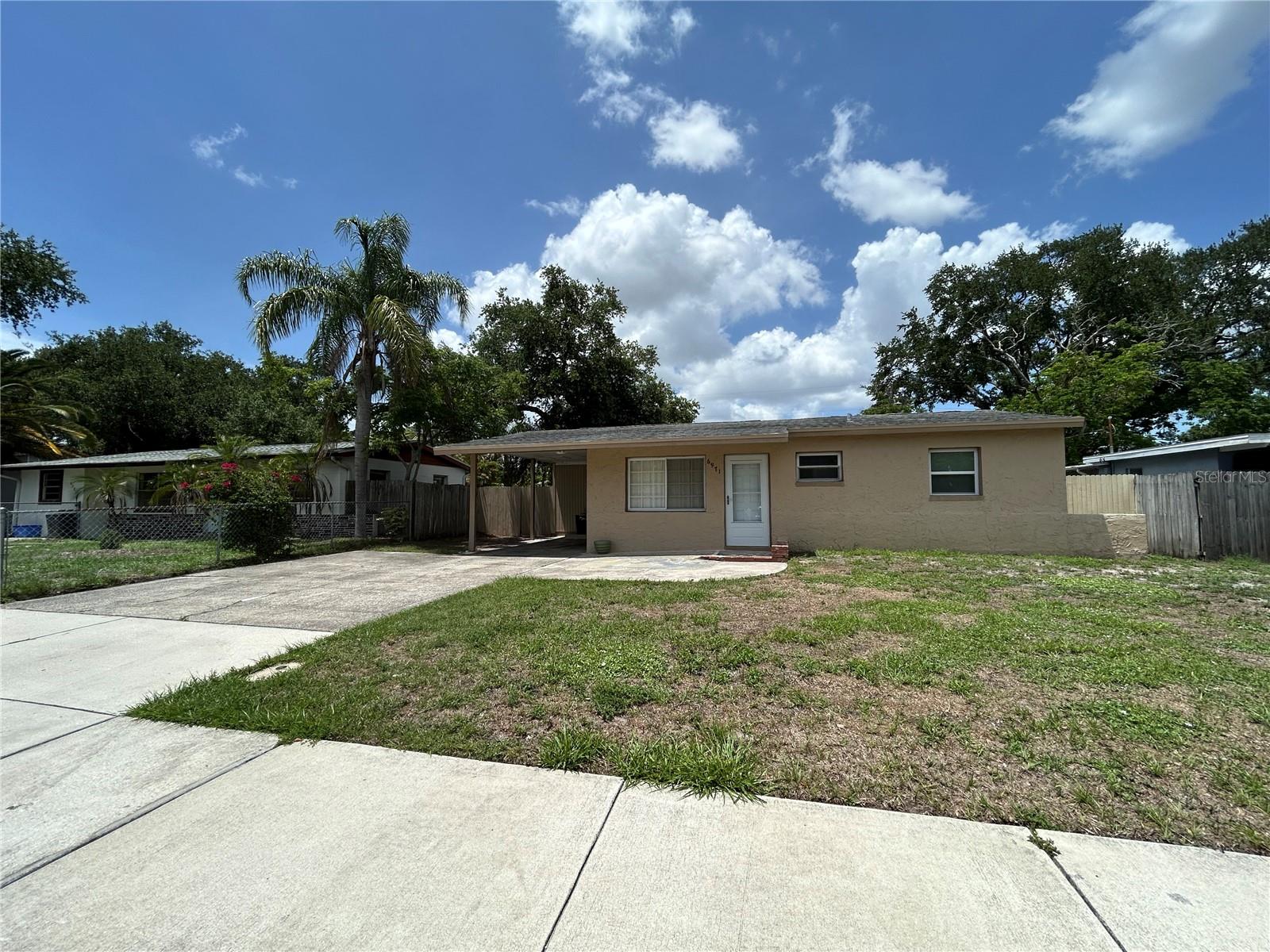 6971 78th Ave N Property Photo 7