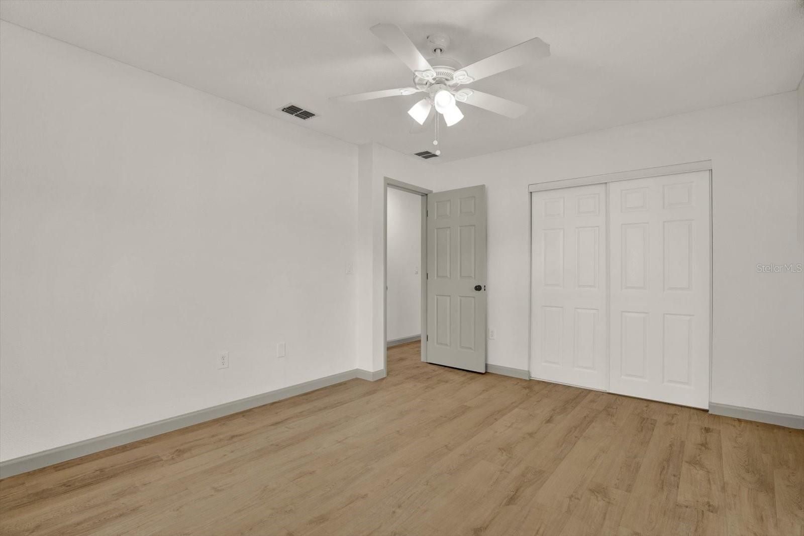 1978 Dix St Property Photo 27