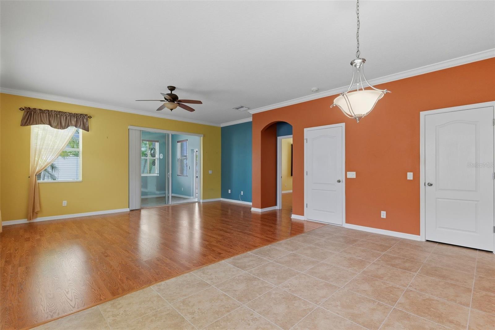 8854 39th Street Cir E Property Photo 17