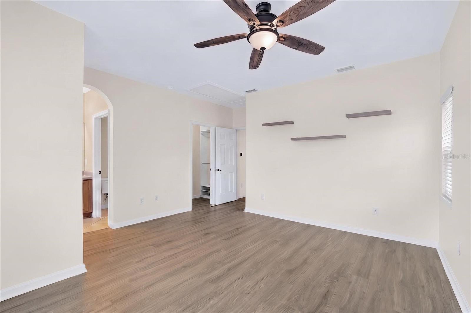 307 Summer Clouds Pl Property Photo 10