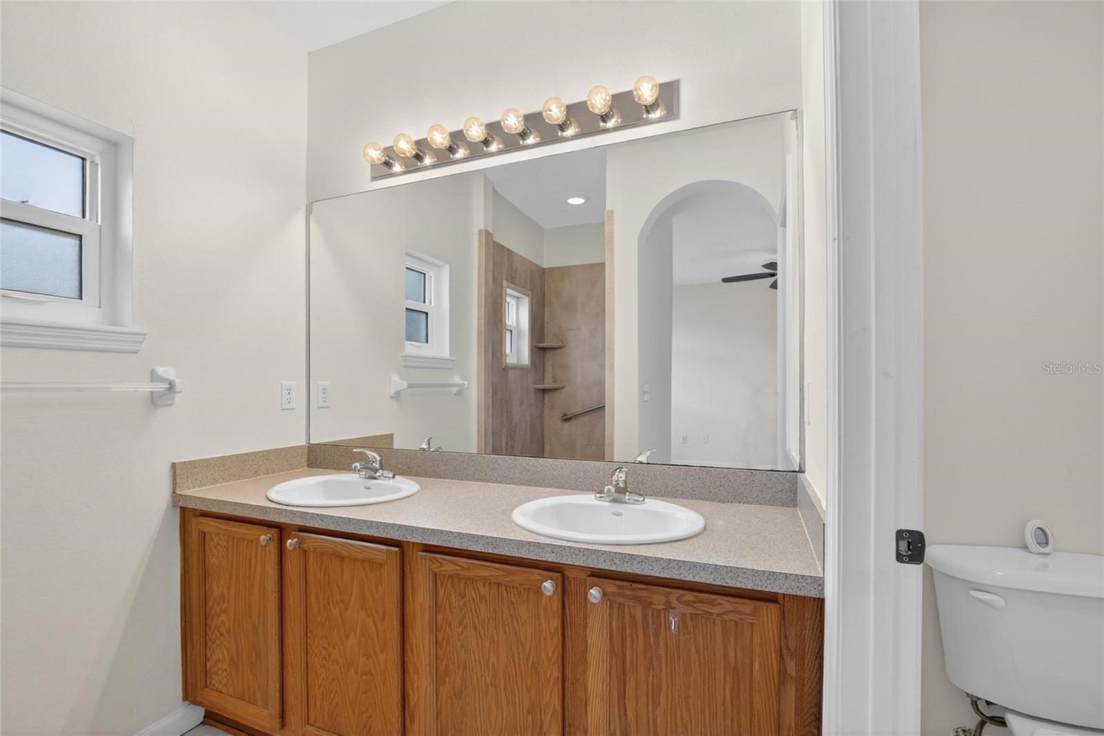 307 Summer Clouds Pl Property Photo 11