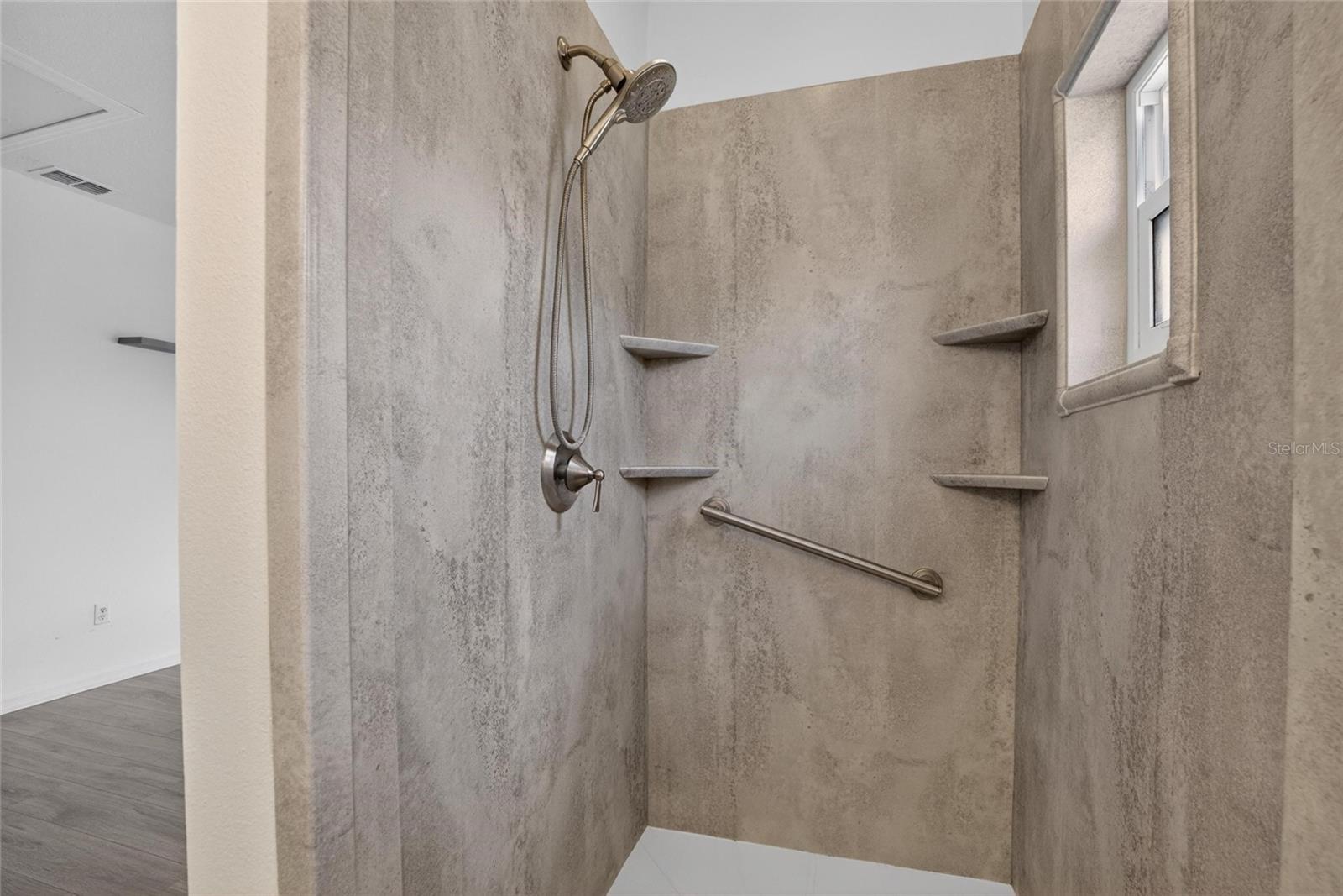 307 Summer Clouds Pl Property Photo 12