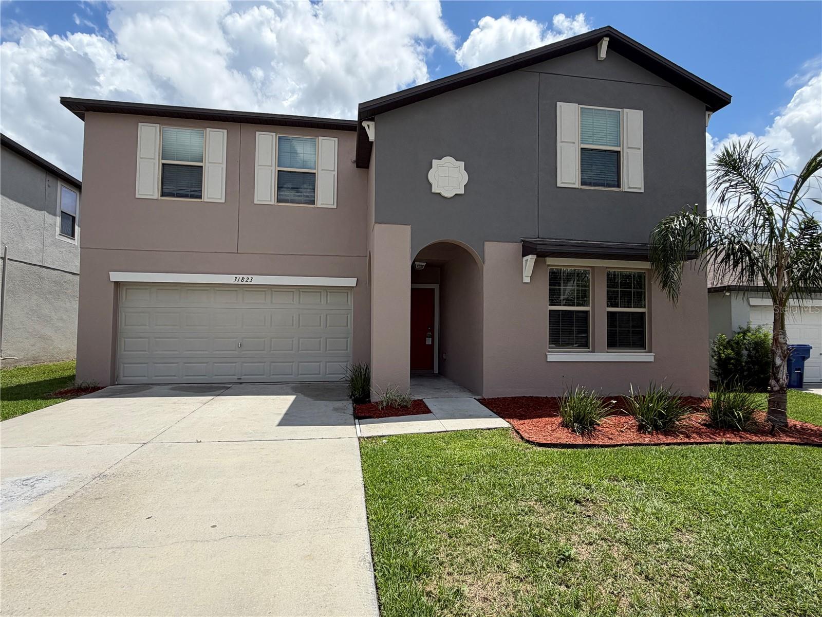 31823 Sun Kettle Loop Property Photo 1