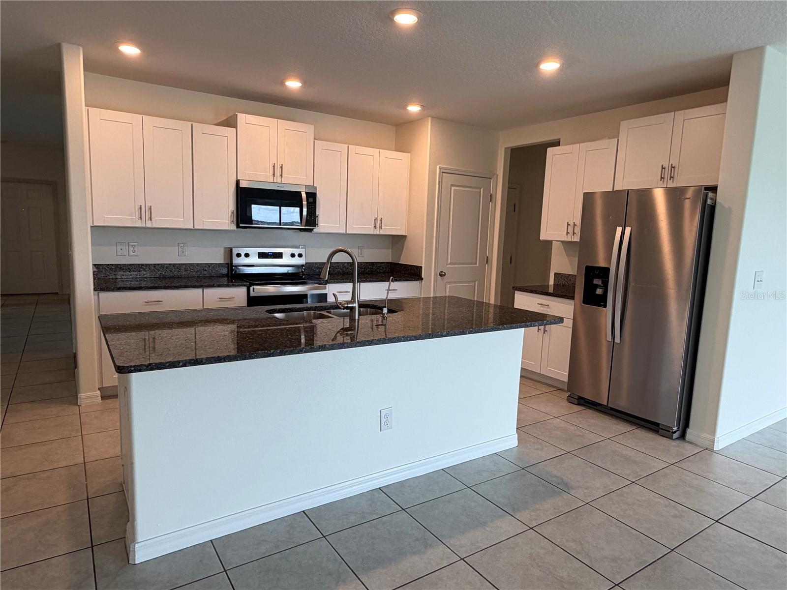 31823 Sun Kettle Loop Property Photo 8
