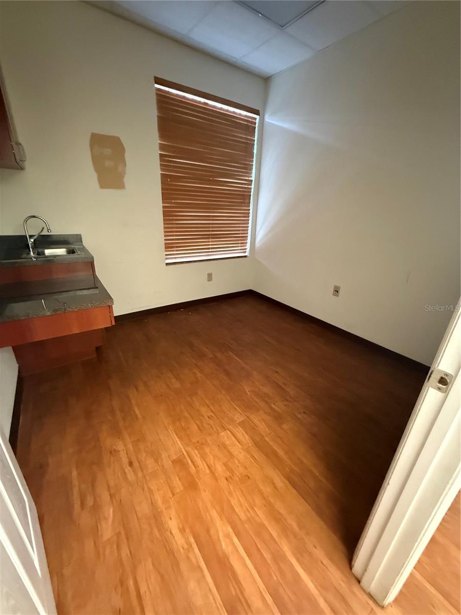 13045 Summerfield Square Dr Property Photo 14