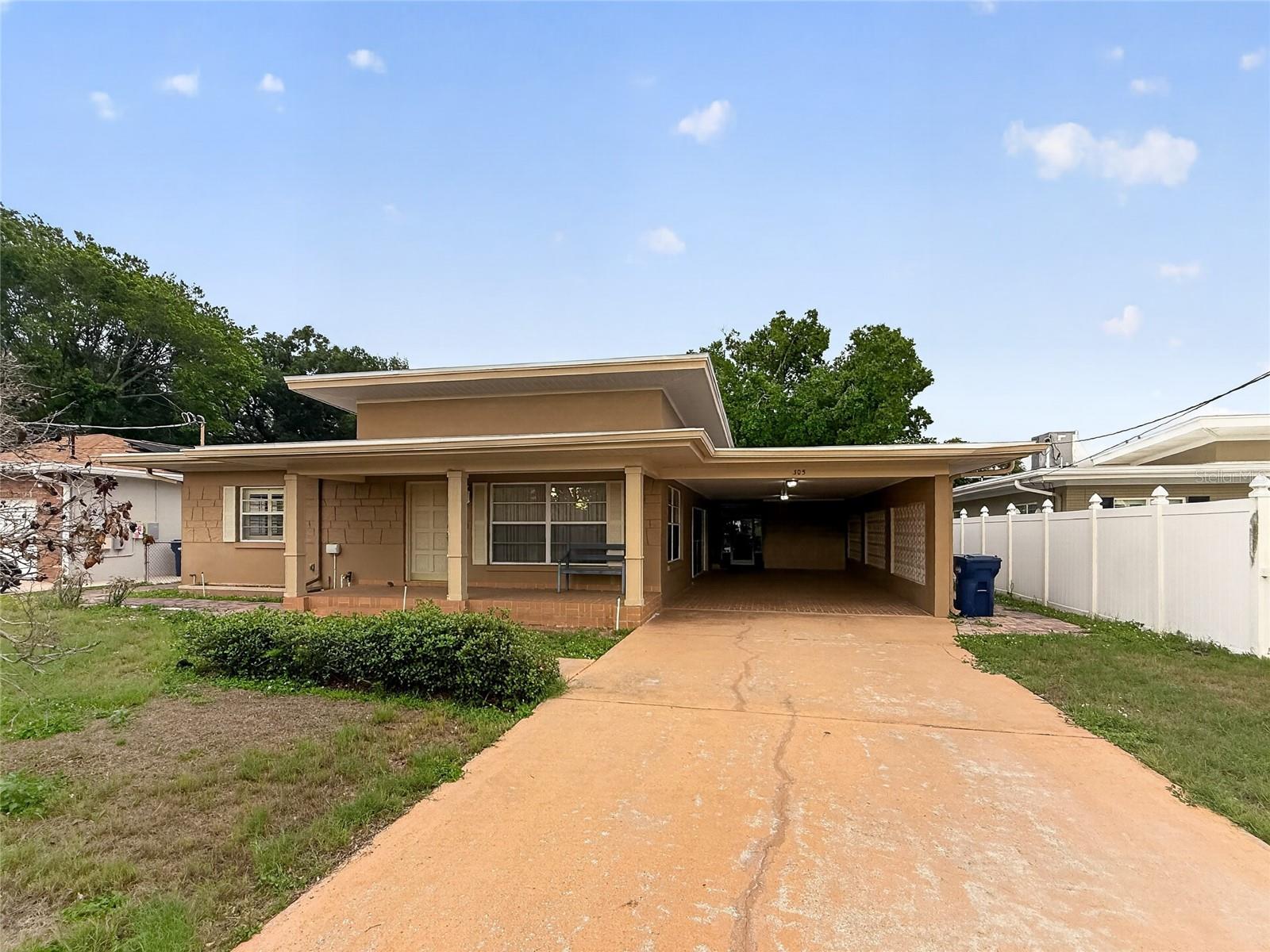 305 N Glen Ave Property Photo 1