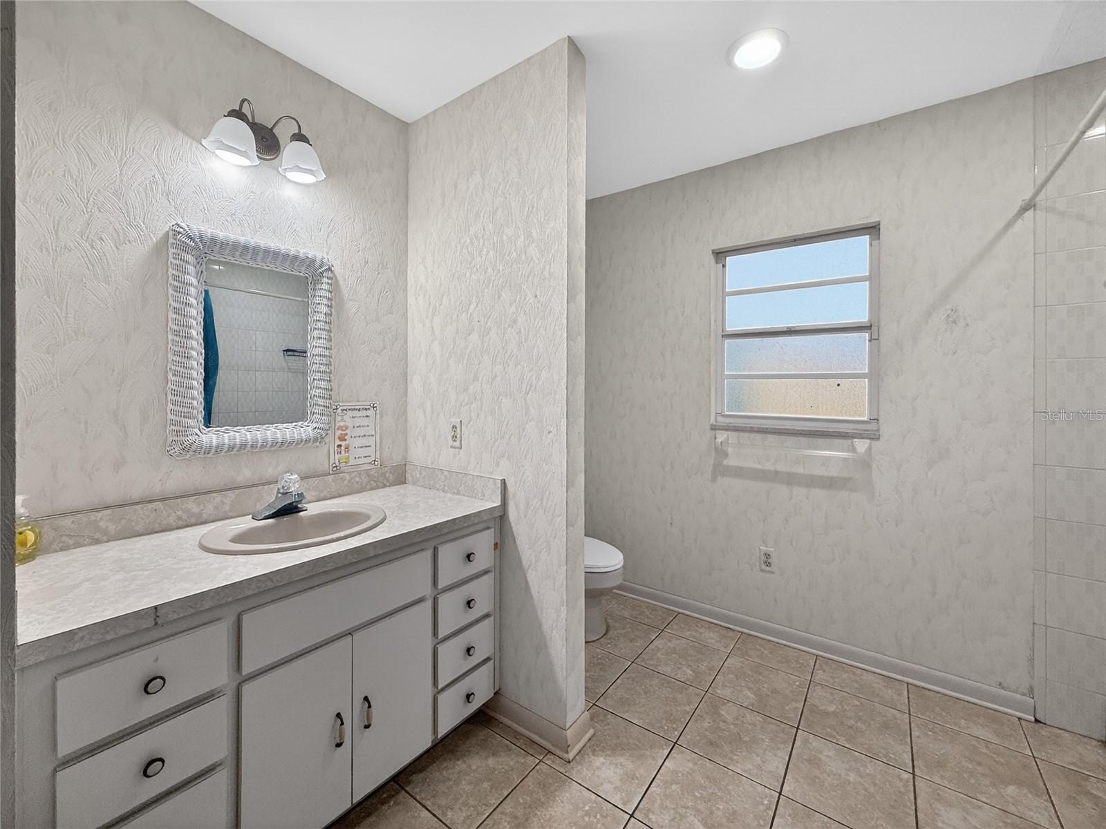 305 N Glen Ave Property Photo 23